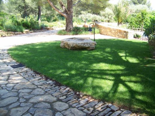 Création sur le jardin du bélléouve à la Cadieres d' azur